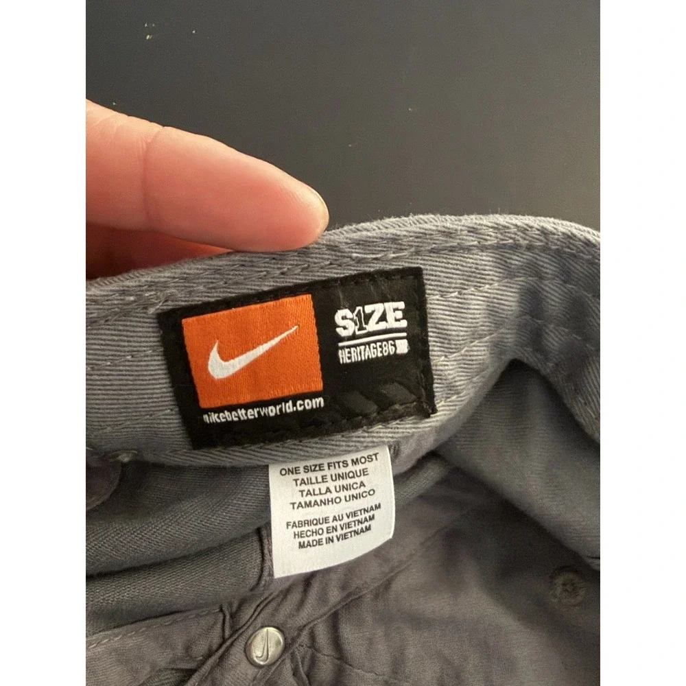 Nike S1ZE Gray Strapback Baseball Cap OSFM